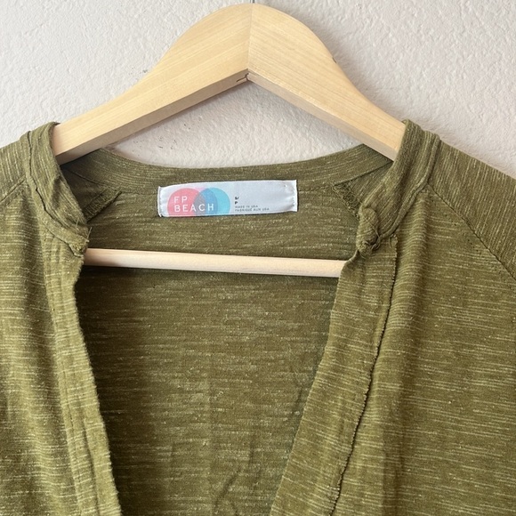 Free People Oversized Beach Top Green size Small - Picture 2 of 7
